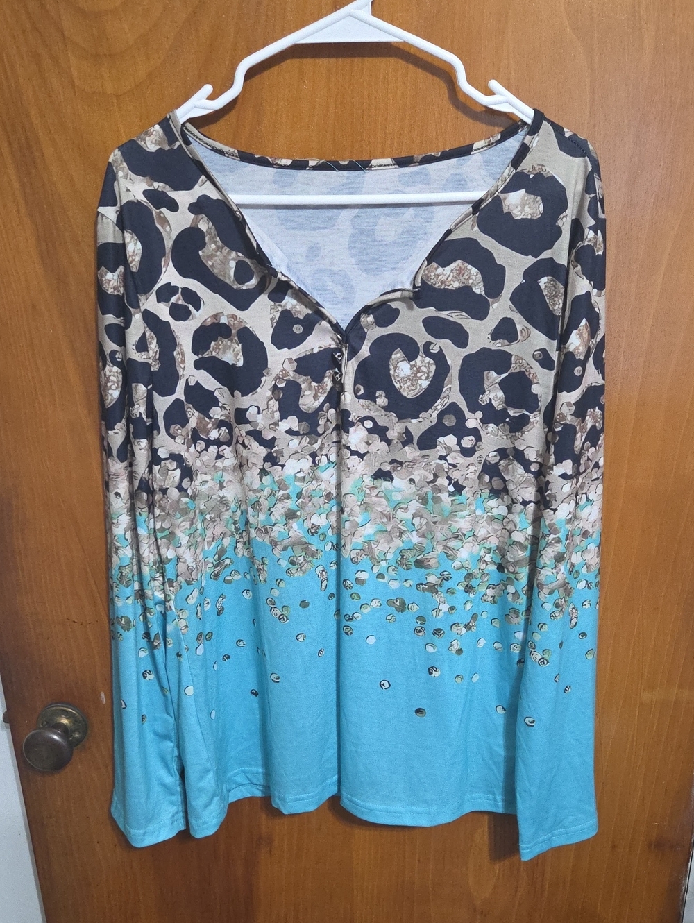 Womens Xl- Long Sleeve Animal Print Ombre Top in Teal and Black